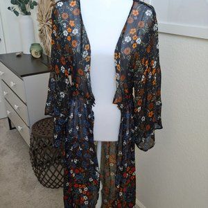 Anthropologie - Flower pattern sheer Kimono - One Size  NWT